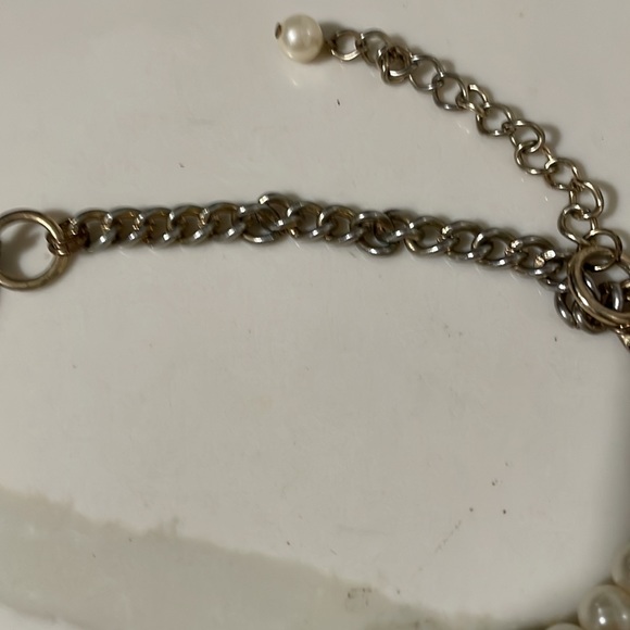 BEAUTIFUL COLORFUL STATEMENT NECKLACE. - Picture 7 of 10